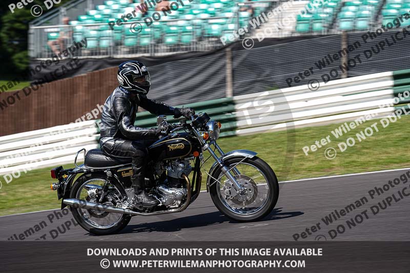 Vintage motorcycle club;eventdigitalimages;mallory park;mallory park trackday photographs;no limits trackdays;peter wileman photography;trackday digital images;trackday photos;vmcc festival 1000 bikes photographs